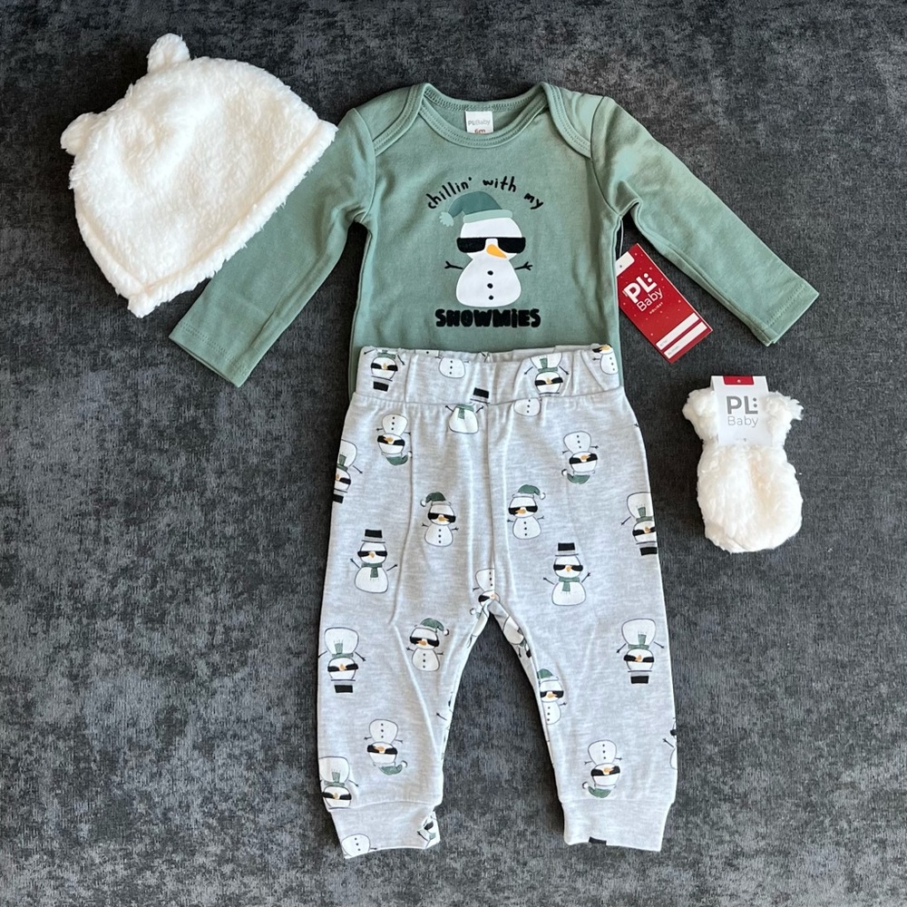 NWT PL Baby 4 Piece Snowman Outfit